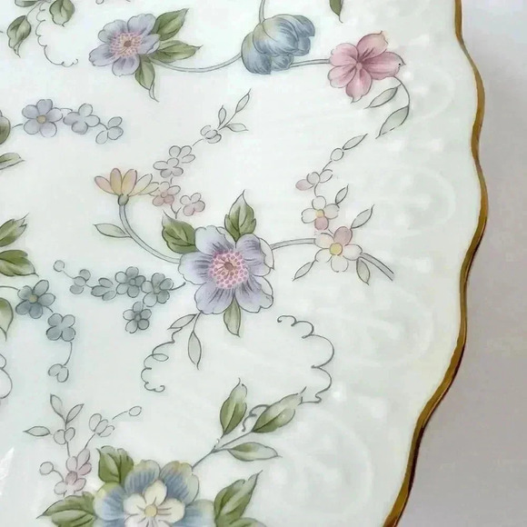 ANDREA by SADEK,Cake Plate Server Scalloped Rim & Gold Gilt Edge, 2 Piece Set - Picture 4 of 12